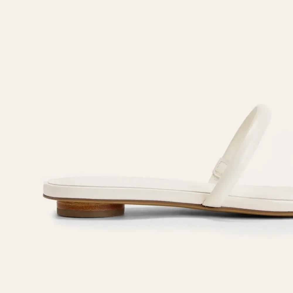 Everlane White Minimal Leather Sandals Sz 8 Square Toe Slide Shoes Sustainable - Picture 5 of 9